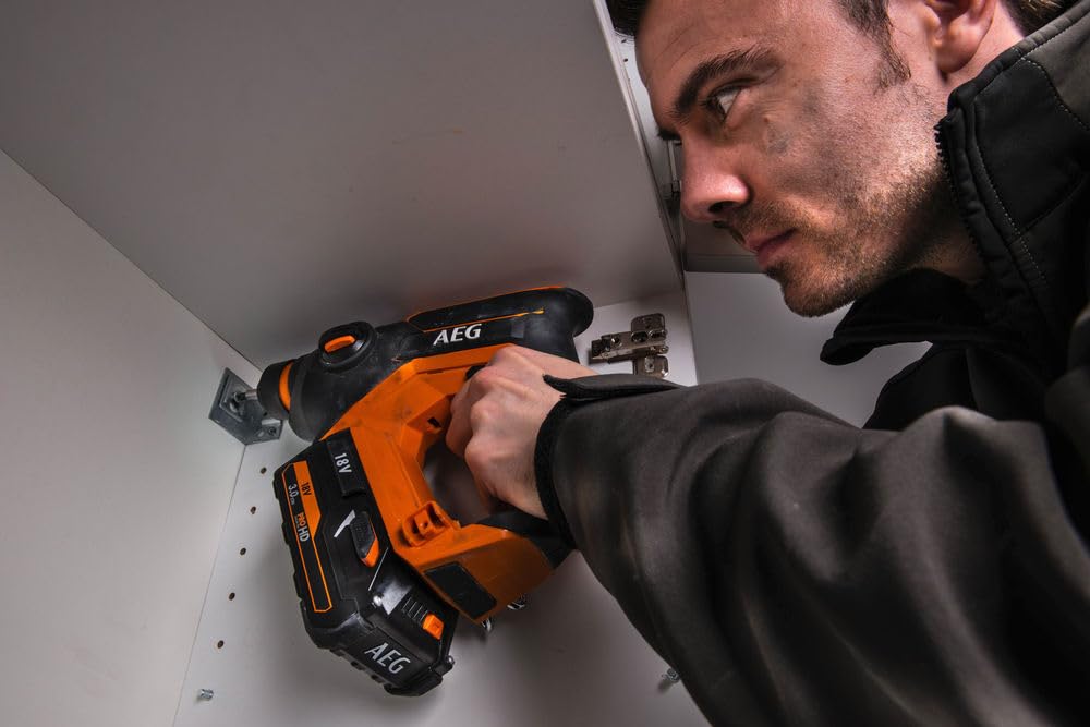 AEG - Perforateur SDS+ 18 Volts PRO18V 4 modes, 1,5 Joules EPTA (sans batterie) - BBH18C-0